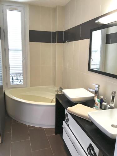 Cannes Festival - image 5