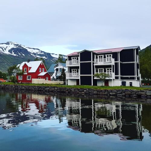 Við Lónið Guesthouse (Við Lonið Guesthouse) in Seydisfirdi