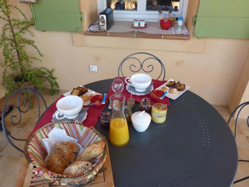 Gite du Pagoulin - Chambres d'hotes - 식음료(F&B)