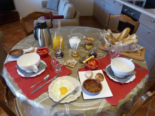 Gite du Pagoulin - Chambres d'hotes - 식음료(F&B)