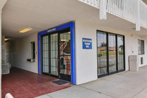 Entrance, Motel 6-Lompoc, CA in Lompoc (CA)