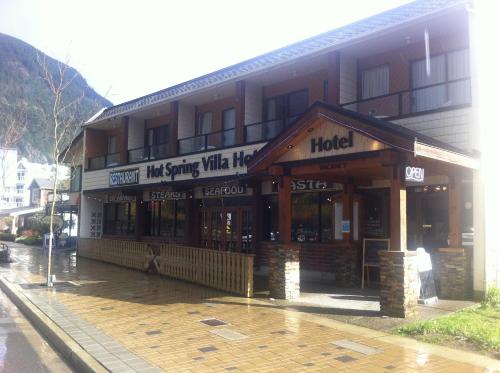 Spring Villa Hotel in Harrison Hot Springs, Canada