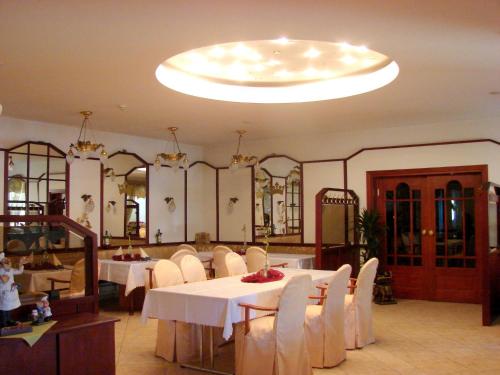 Hotel Krone - image 8