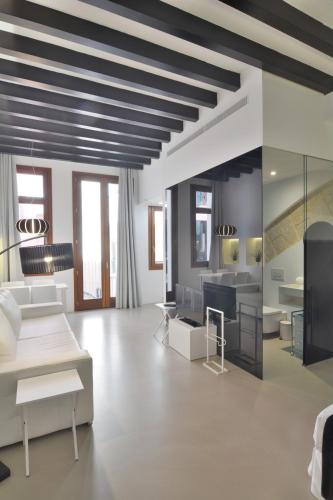 Lonja Suites Apartments - main image