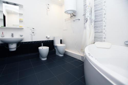 Botanic Apartments - image 2