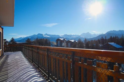 Mountain view & Central | Flaminia C Crans Montana