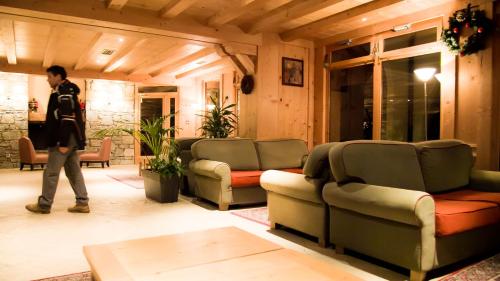 Skissim Select - Résidence Les Alpages de Val Cenis 4* by Travelski - image 14