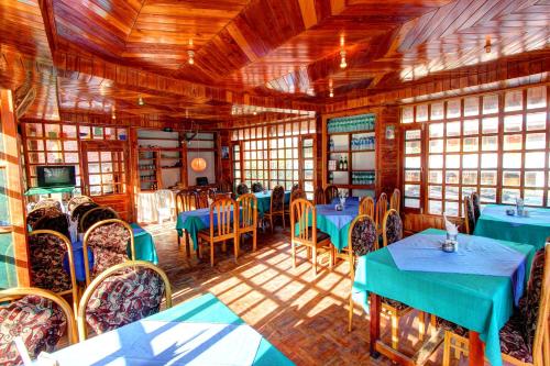 Dragon Inn – Manali, PA