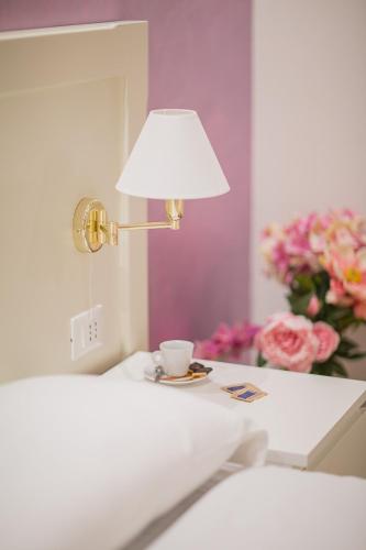 Vela Rooms Stop at Vela Rooms to discover the wonders of Cagliari. The property has everything you need for a comfortable stay. Service-minded staff will welcome and guide you at Vela Rooms. All rooms are design