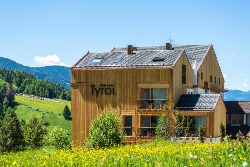 Hotel Tyrol - Funes