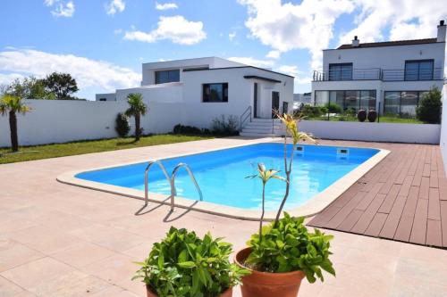 Casa Cidade Lagoa - Pool,Jacuzzi family& friends – khách sạn tại Lagoa