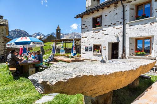Bejárat, Rifugio Alpe San Romerio in Brusio