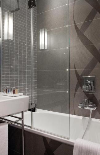 Le Grey Hotel - image 2