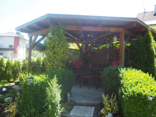 Kert, Ferienwohnung-Nassfeld-Haus Umschaden in Tropolach