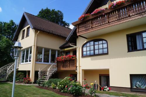 Pension Kordula Straub in Waldfenster, Deutschland