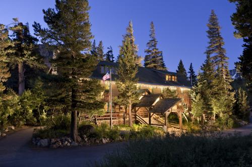 Tamarack Lodge