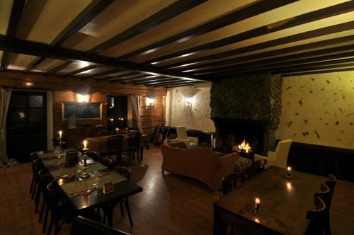 餐廳, 普羅維登斯旅館 (Auberge De La Providence) in 拉圖多韋爾尼