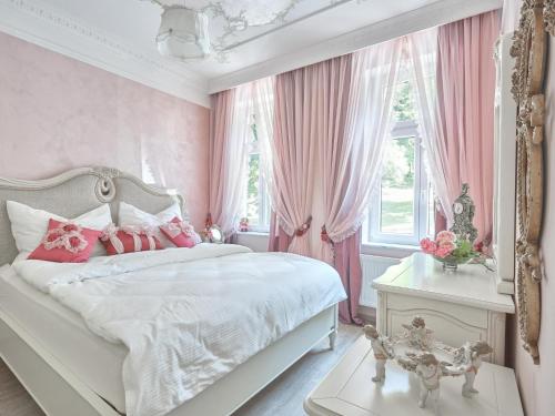 Apart House Plesia