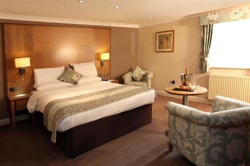 Best Western Premier EMA Yew Lodge Hotel - Photo 3 of 79