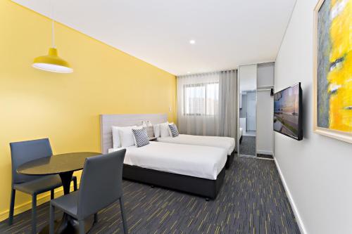 Value Suites Green Square - image 8