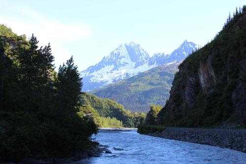 Glacier Hotel Stop at Glacier Hotel to discover the wonders of Valdez (AK). The property features a wide range of facilities to make your stay a pleasant experience. Service-minded staff will welcome and guide you 