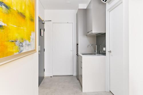 Value Suites Green Square - image 11