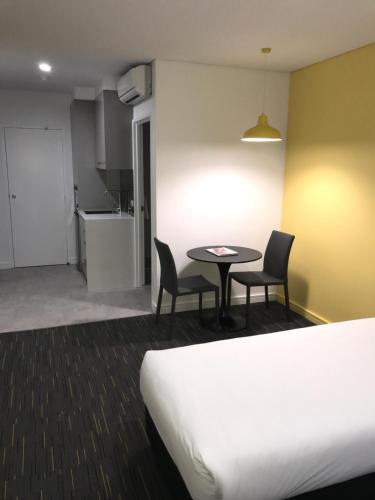 Value Suites Green Square - image 7