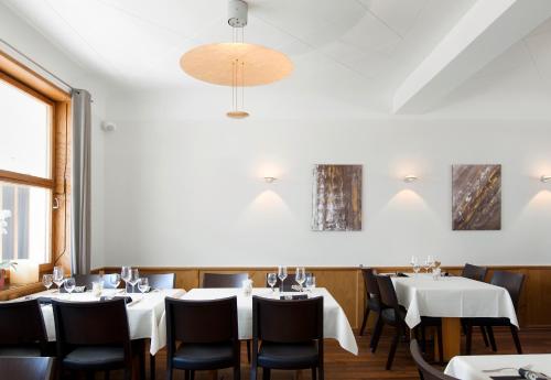 مطعم, Blasers Hotel Restaurant Chocolat in Frutigen Town Center