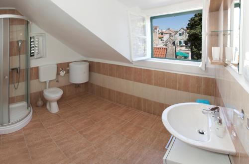Dalmatian House - image 10