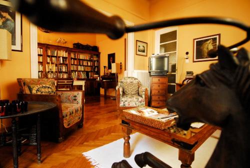  Apartment with Roof Garden in Athen