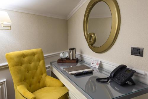 Peninsula Boutique Hotel Room Type - King Room