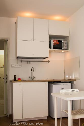 キッチン, アパートメント 5 ミニッツ フロム ザ シー (Apartment 5 minutes from the sea) in アシュドッド