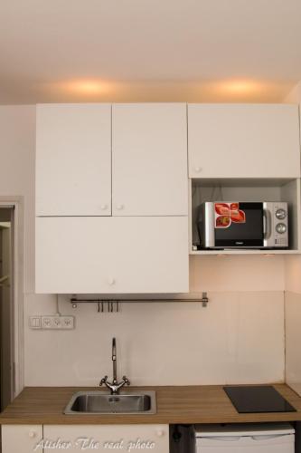 キッチン, アパートメント 5 ミニッツ フロム ザ シー (Apartment 5 minutes from the sea) in アシュドッド