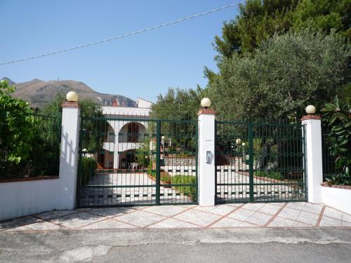  Villa Adele, Pension in Altavilla Milicia