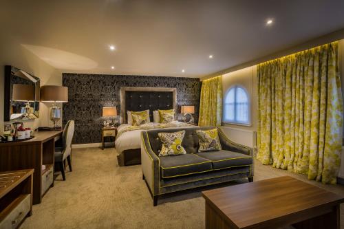1 queen bed