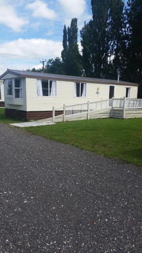 Fenlake holiday accommodation