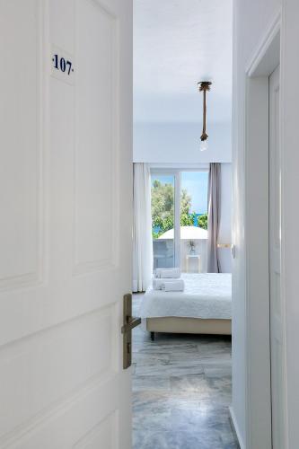 Memories Beach Hotel - main image