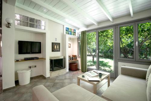 Valashouse in Agia Paraskevi