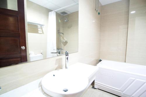 金丝雀河内酒店  金丝雀河内酒店