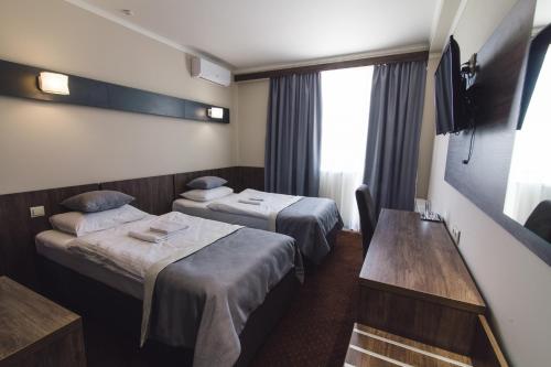 Large Double or Twin Room