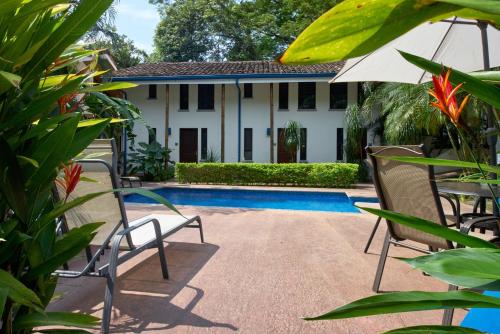 Tamarindo Blue Apartments - 수영장