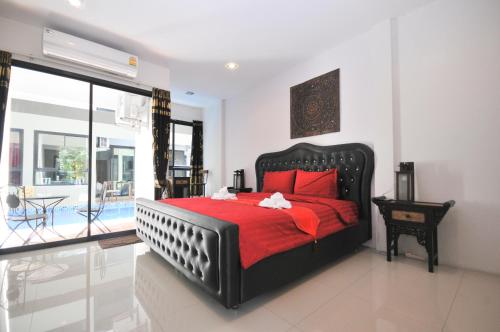 room detail thumbnail 0