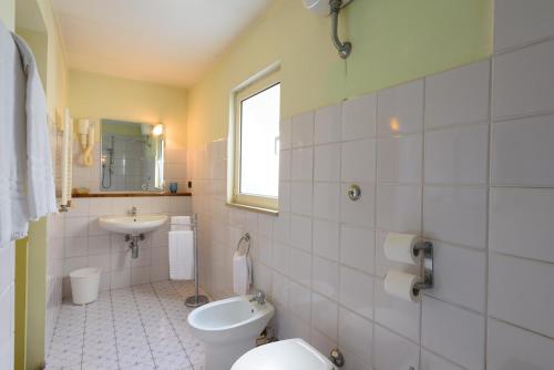 Hotel Mergellina - image 12