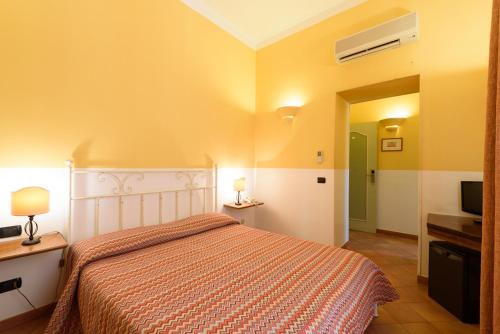 Hotel Mergellina - image 7