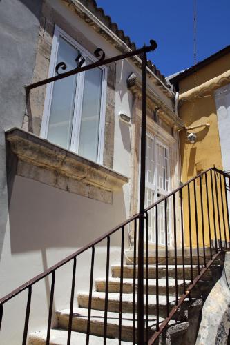 Avolio Tailored Rooms - image 10