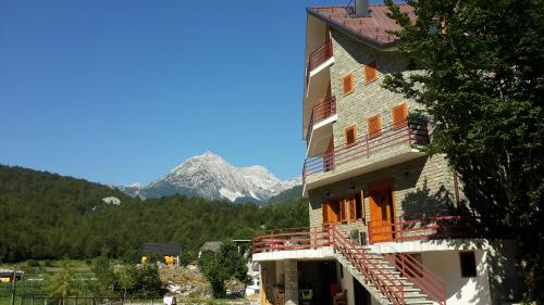 Vila Dini, Valbona (foto 9)