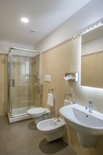 Testani Sure Hotel Collection by Best Western - image 5