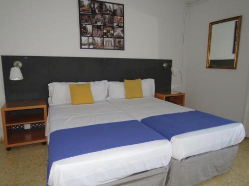 Hostal San José - image 2