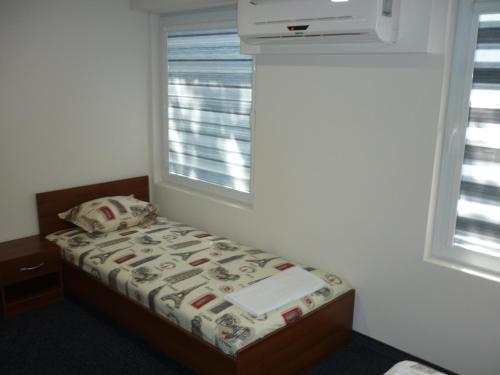 Yalta Guest House - image 10