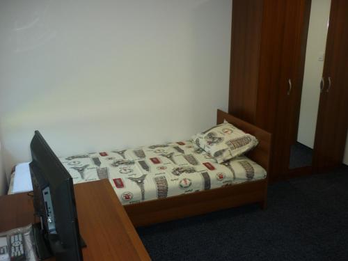 Yalta Guest House - image 14